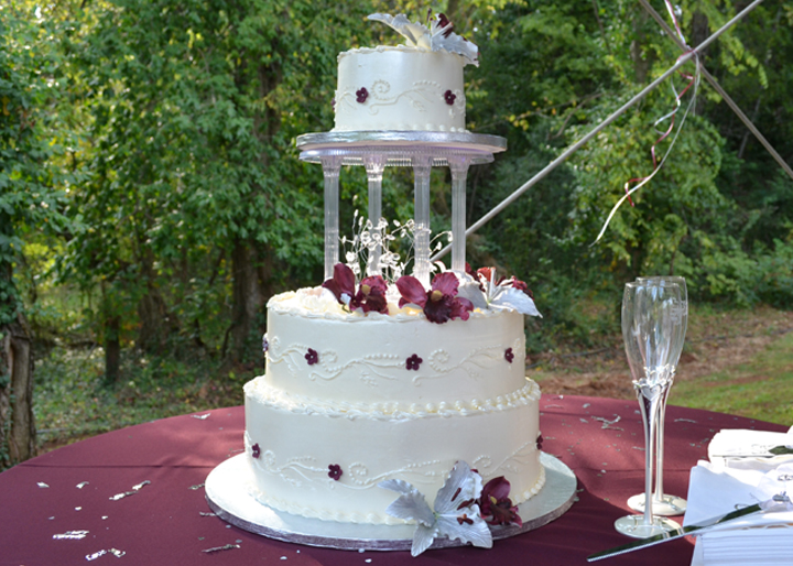 Dolcery-Desserts-Wedding-Cake-Buttercream