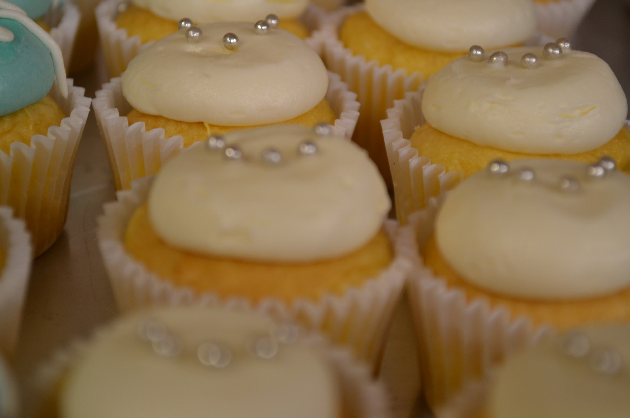 Dolcery-Desserts-wedding-cupcakes